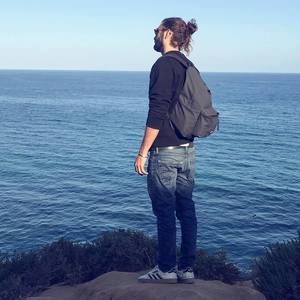 Meet your Posher, Daniele